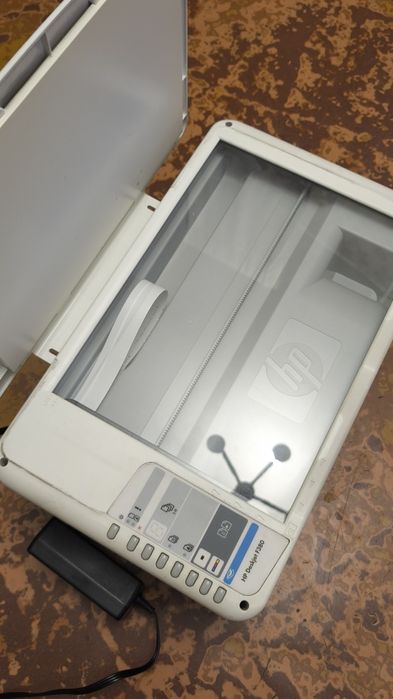Принтер ксерокс рабочий можно такжи на запчасти