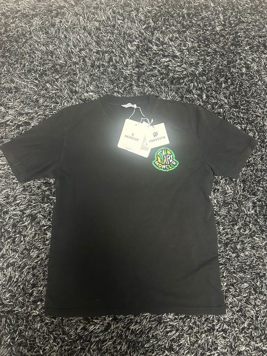 Tricou m.o.n.c.l.e.r marimea xl