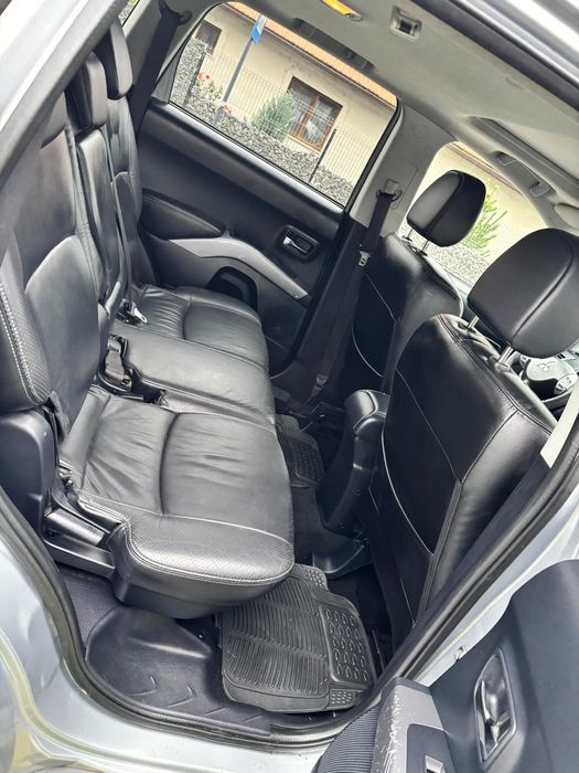 Mitsubishi Outalnder