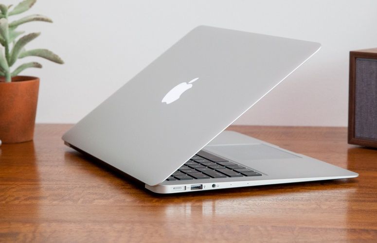 Лаптоп MacBook Air 13 2017 i5/8 RAM/128GB БЕЗПЛАТНА ДОСТАВКА!