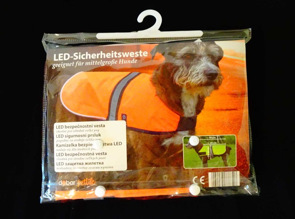 LED защитна жилетка за куче 49 см. с USB.