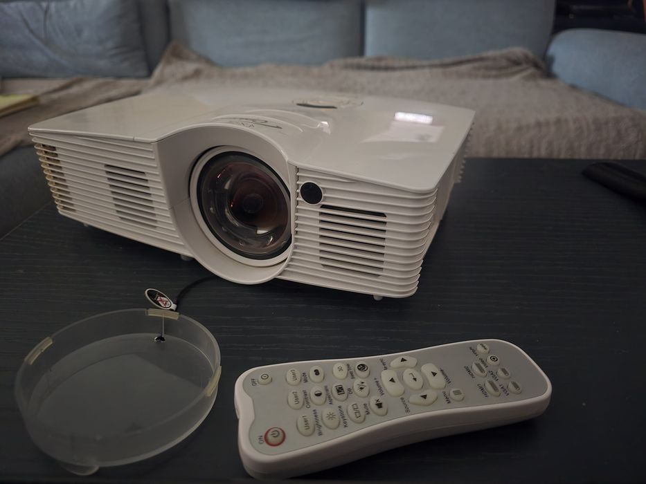 Vand Proiector Short-Throw Optoma GT1080e