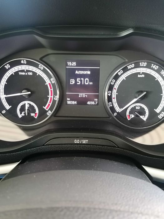Skoda Karoq 2019 1,5tsi manuala
