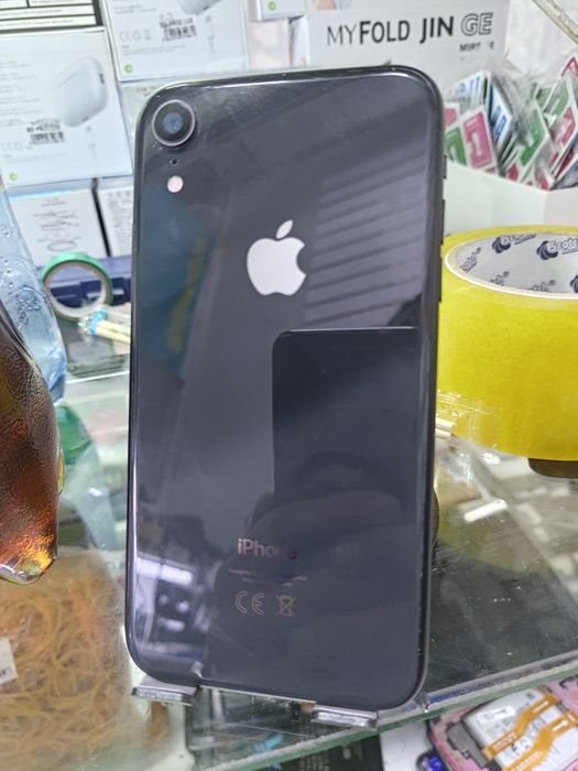 Продам iPhone XR 128GB
