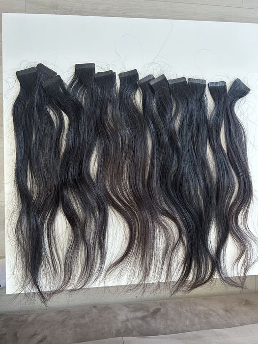 Extensii De Par Tape On Brunete Bassam Concept Salon