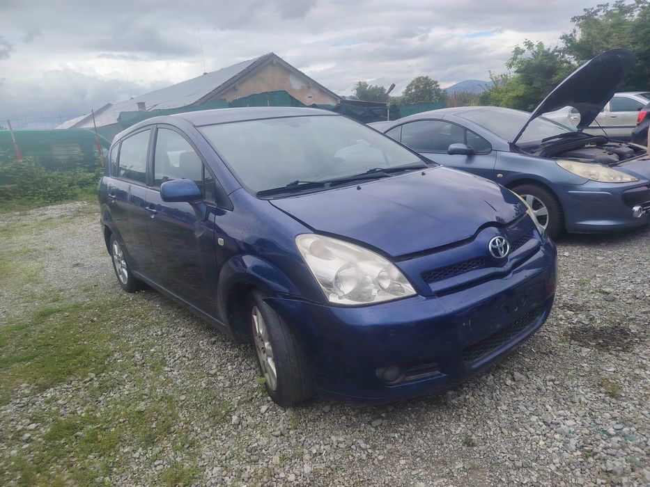 Toyota Corolla Verso 2.0 d4d, Тойота Корола Версо на части!
Май 2006