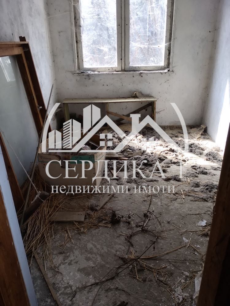 Продава се Къща в с. Драговищица, Област Кюстендил - 103 кв.м за 365 €/кв.м - Снимка #2