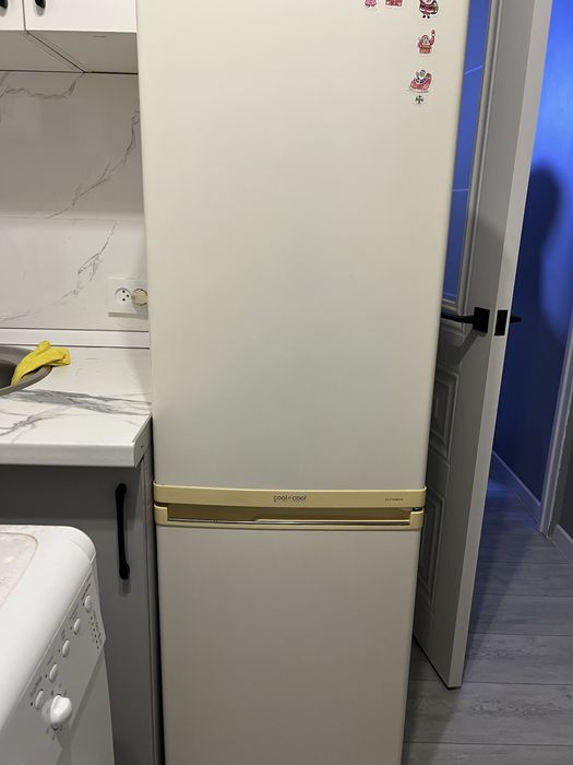 Продам холодильник Samsung RL-17MBSW