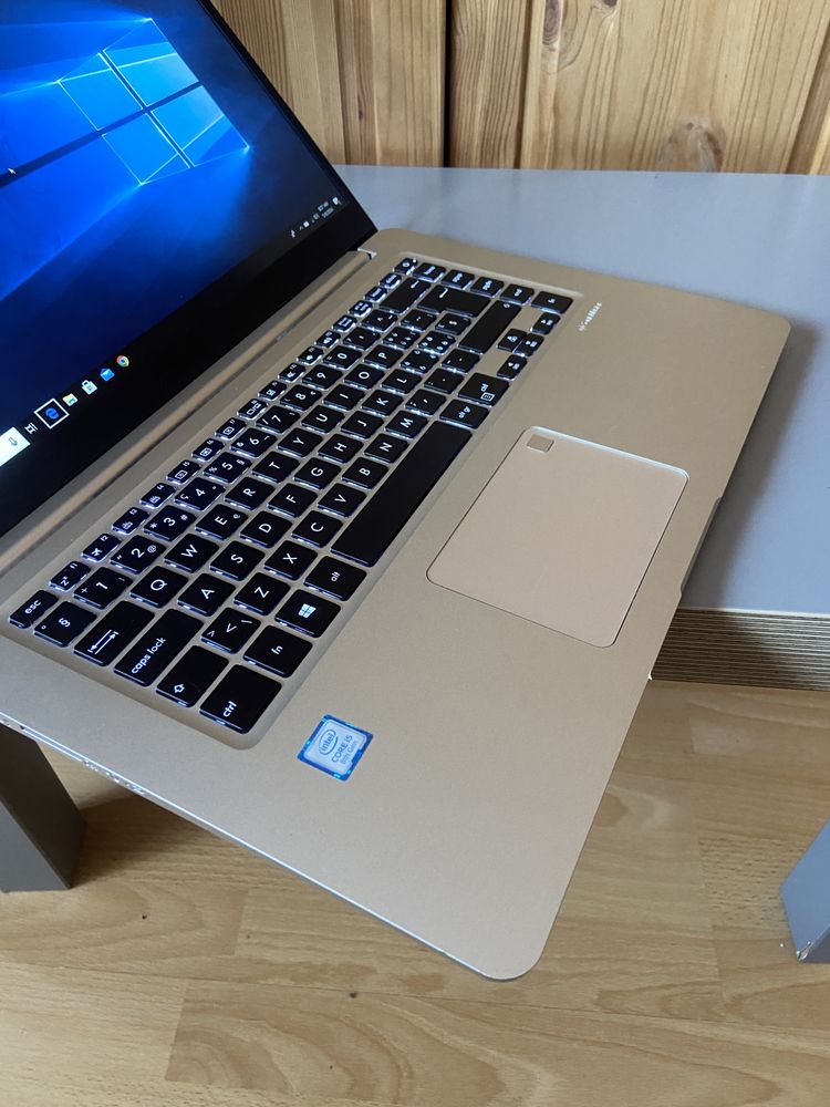 Asus Vivokook Ultra slim• Culoare Gold• i5 generatia 8•