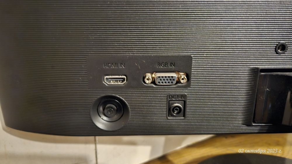Монитор Samsung, диагональ 22 БЕЗ торга цена оконч.
Диагональ 22", Ful