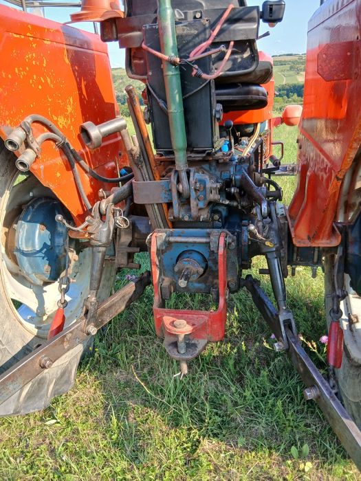 Vand tractor UTB 530