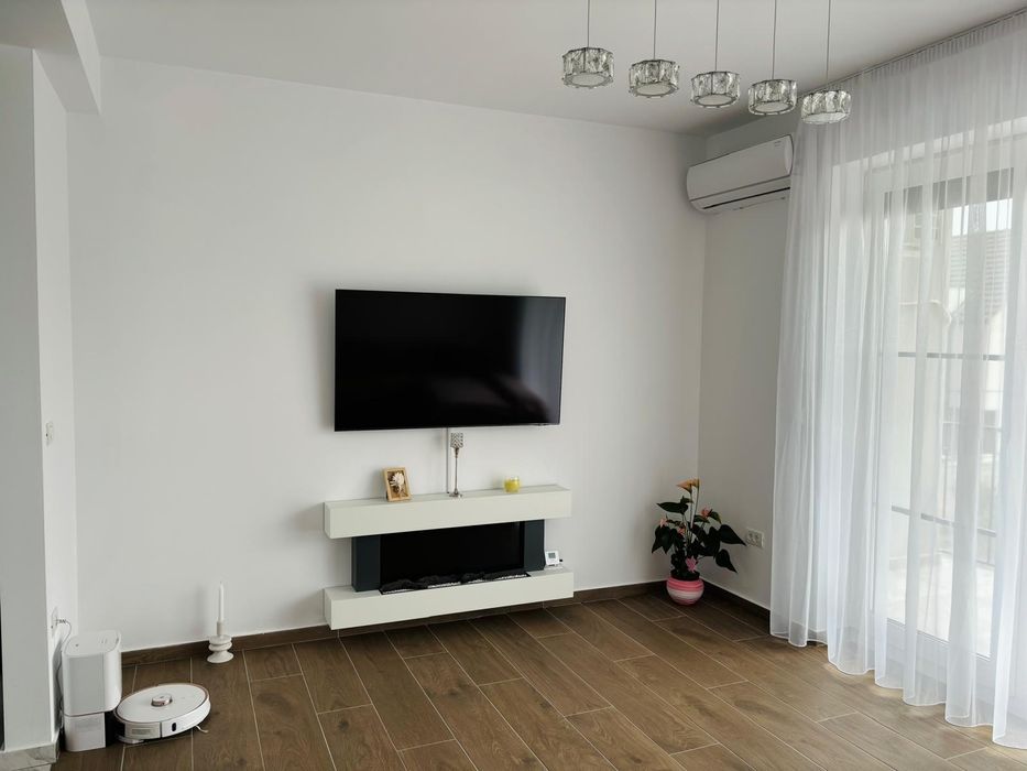 Proprietar vand apartament