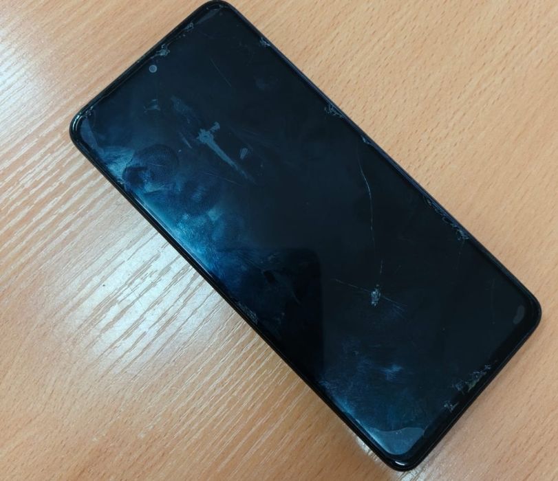 Продаю телефон Poco x4 pro5g