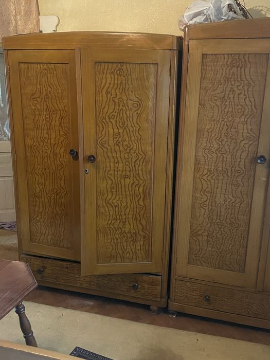 Mobila vintage din lemn