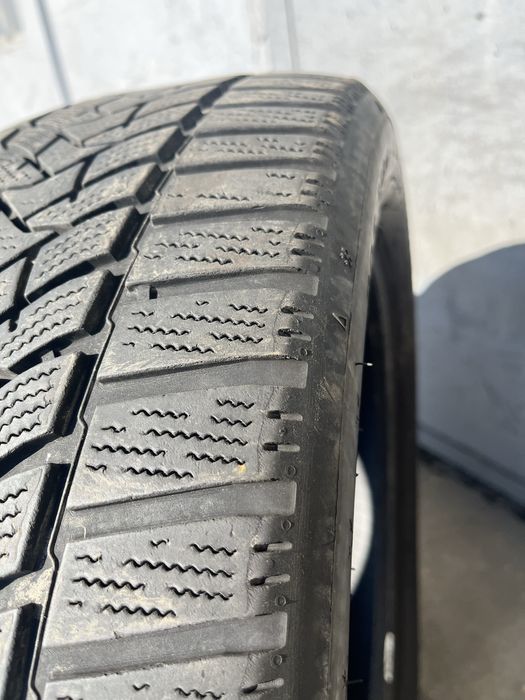 2 бр. зимни гуми 205/55/16 Dunlop DOT 3317 4,5-5 mm