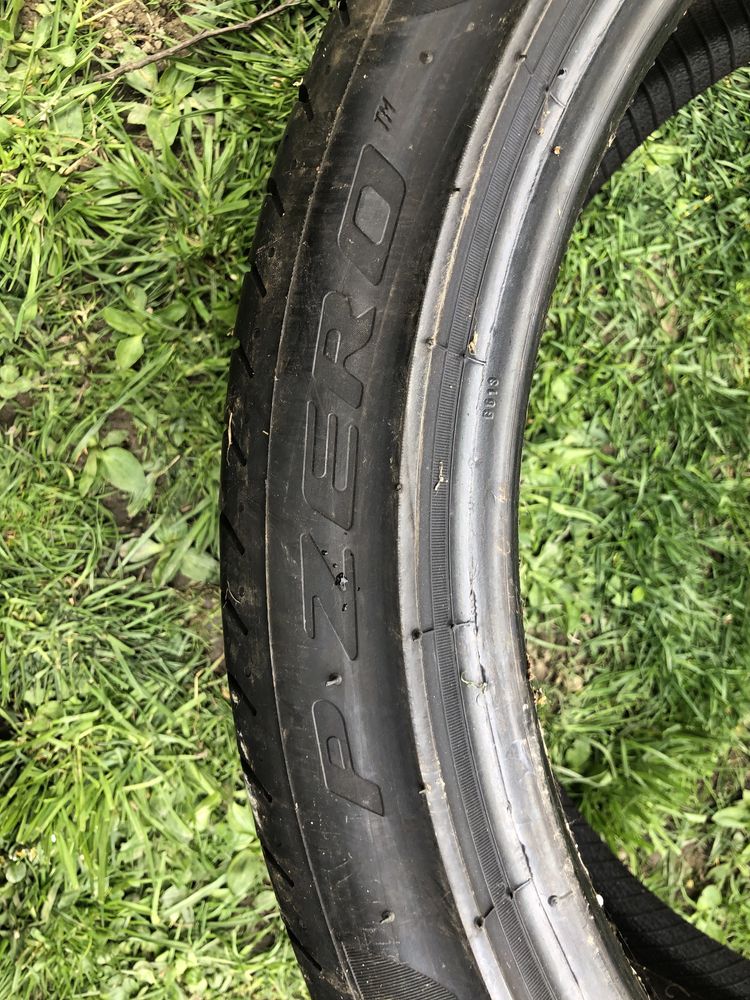 De vanzare 2 cauciucuri 255/40r21 pirelli