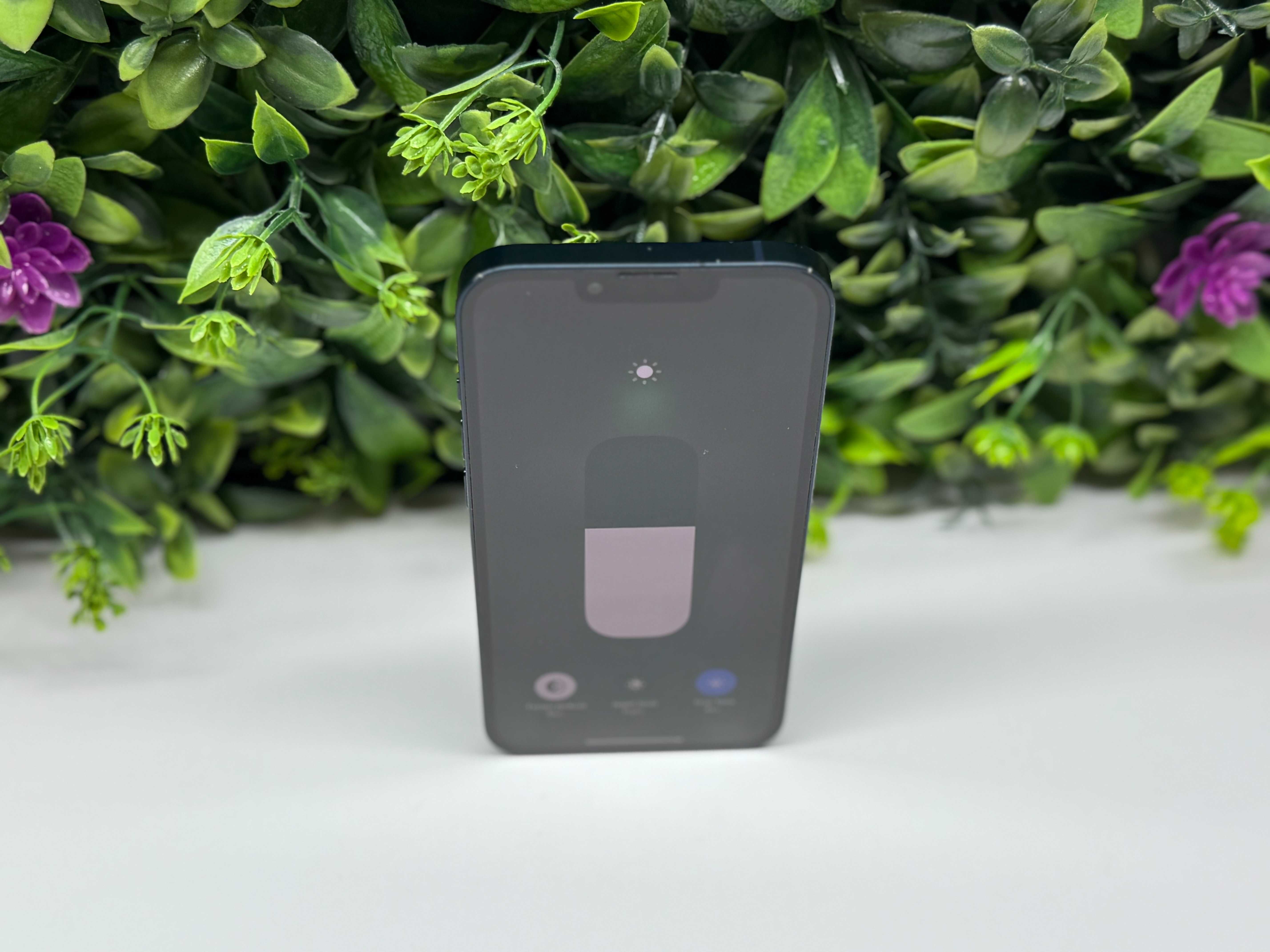 iPhone 13 128GB Midnight