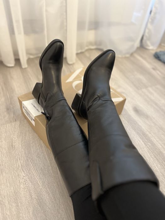 Cizme pana la genunchi din piele Zara