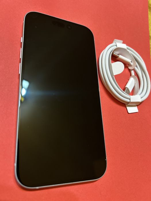 Vand Iphone 15 256GB stare excelenta, utilizat 1 an
