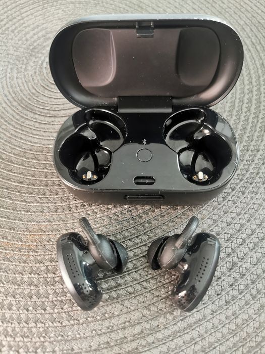 Bose QuetComfort Earbuds