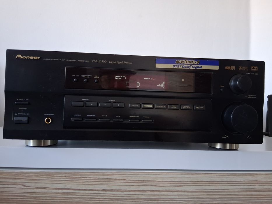 Radio Pioneer VSX-D510 amplificator