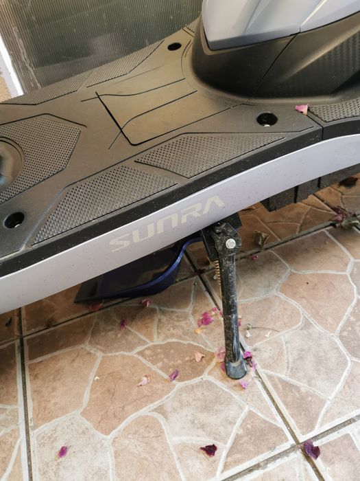 Scuter electri, înscris, cu asigurare cu RCA