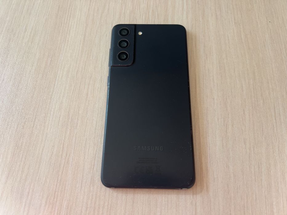 Продавам Samsung Galaxy S21 FE 5G 128/6GB