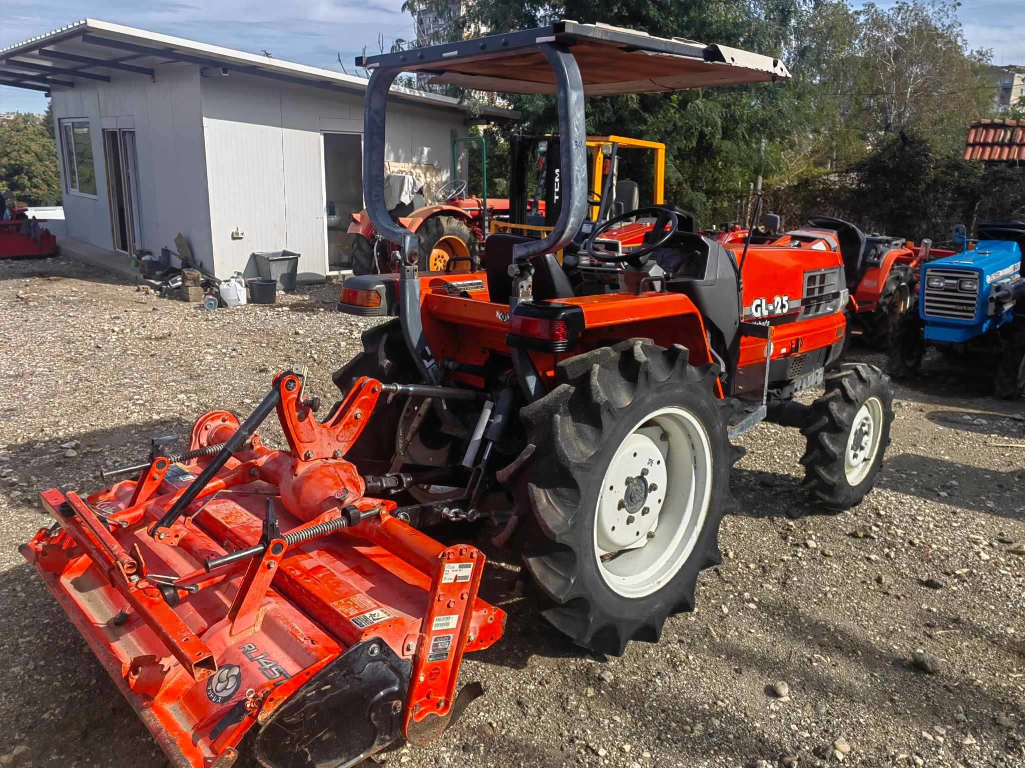 Трактор KUBOTA GL25 4x4