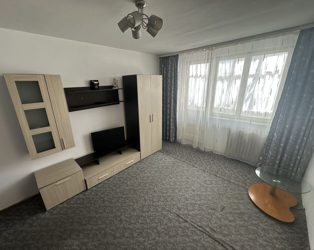 Apartament de inchiriat, doua camere Piata Mare