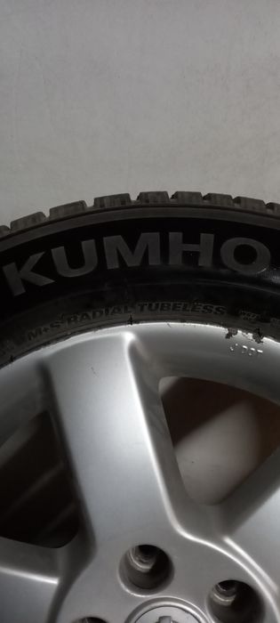 Зимни гуми Kumho 17 цола!