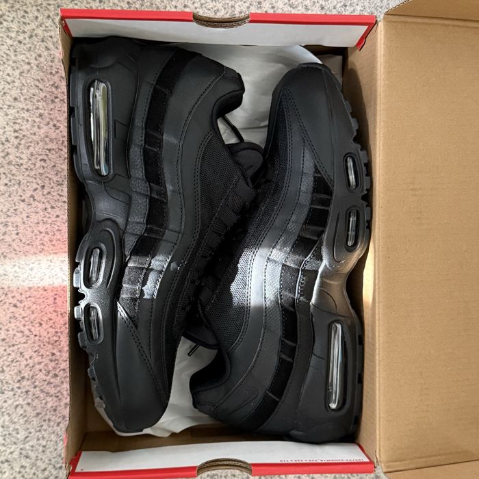 Nike Air Max 95 Black Essential