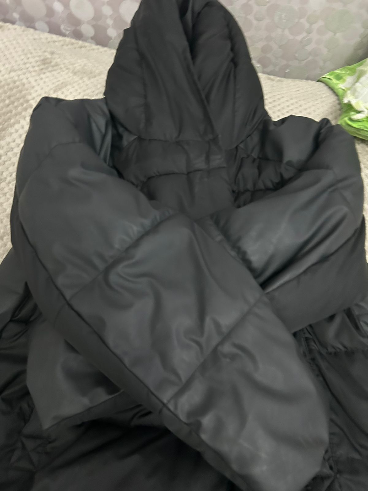 Зимняя чёрная куртка