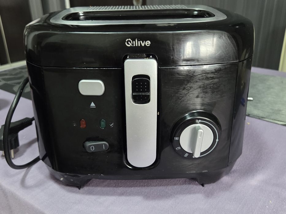 Friteoză electrica.