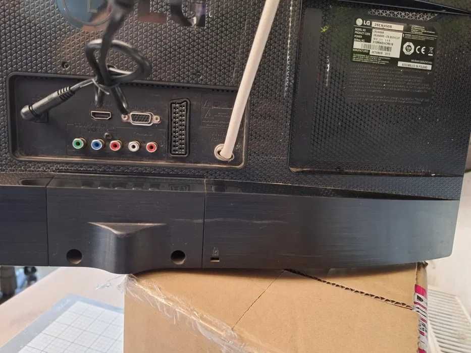 Televizor LG LED 66 cm HD - Garantie + suport perete