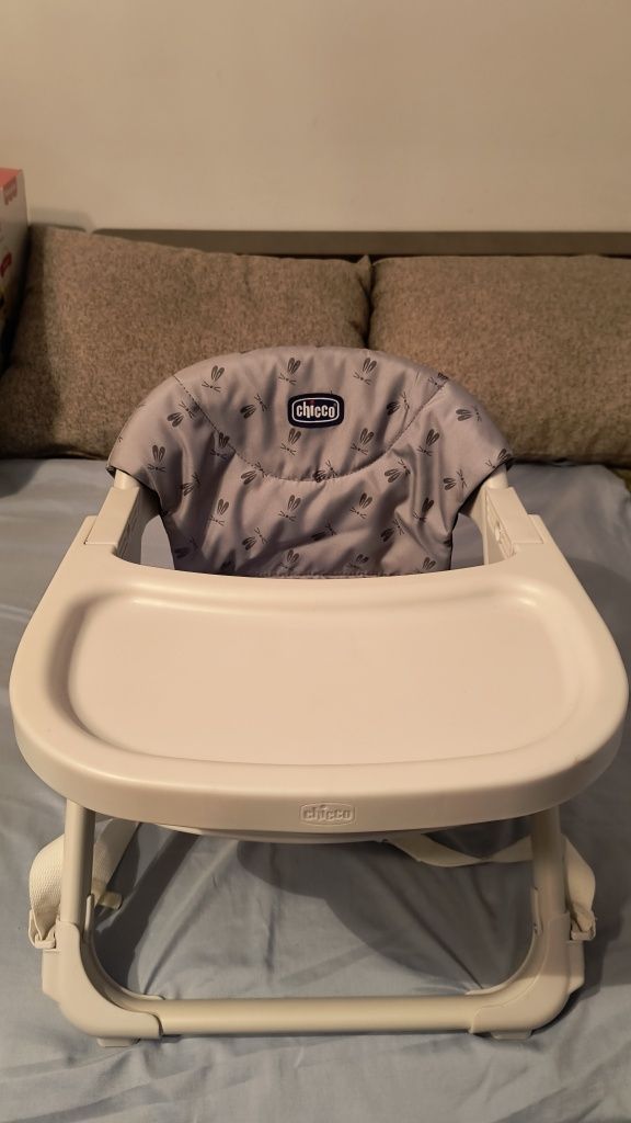 Scaunel de masa pentru acasa sau calatorii Chicco Chairy