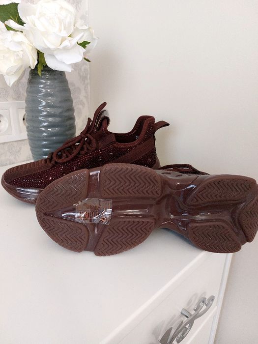 Продавам дамски обувки Steve Madden