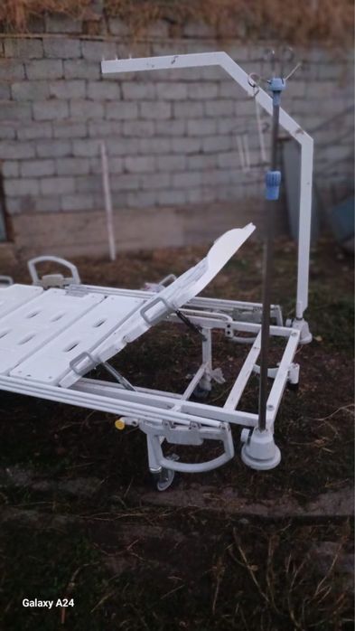 Медецинский диван