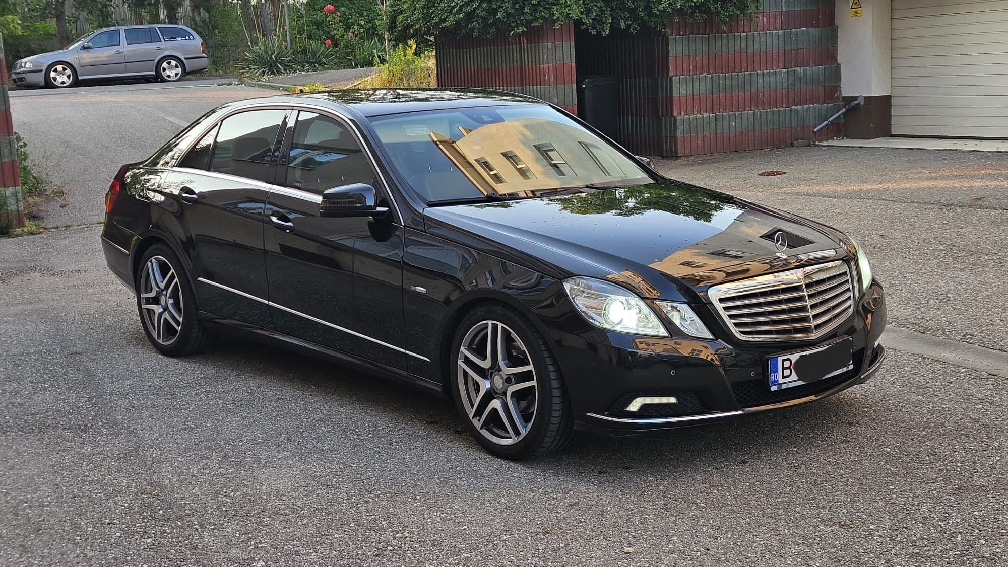Mercedes-Benz E220 170cp
