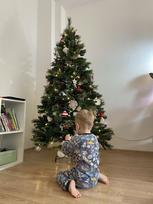 Елка (ель) новогодняя с игрушками