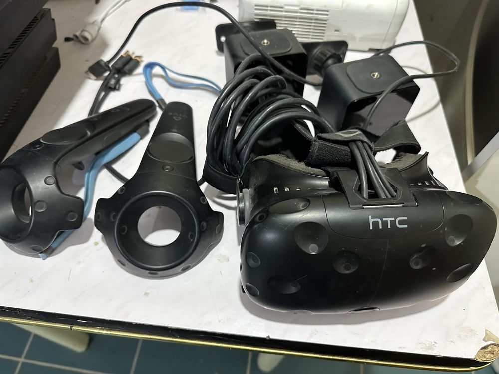 Htc vive очки виртуальной реальности