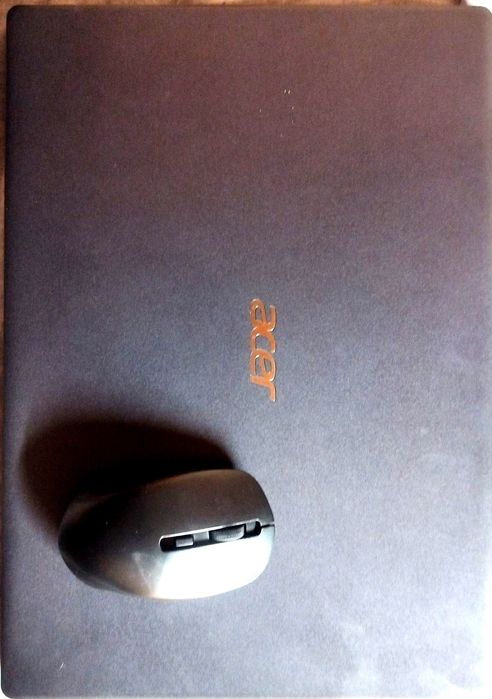 Noutbuk Acer I 5