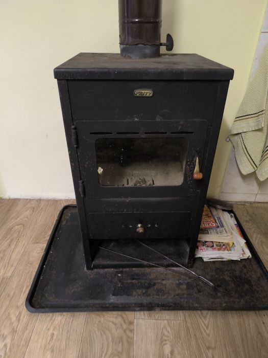 Продавам камина на дърва PRITY