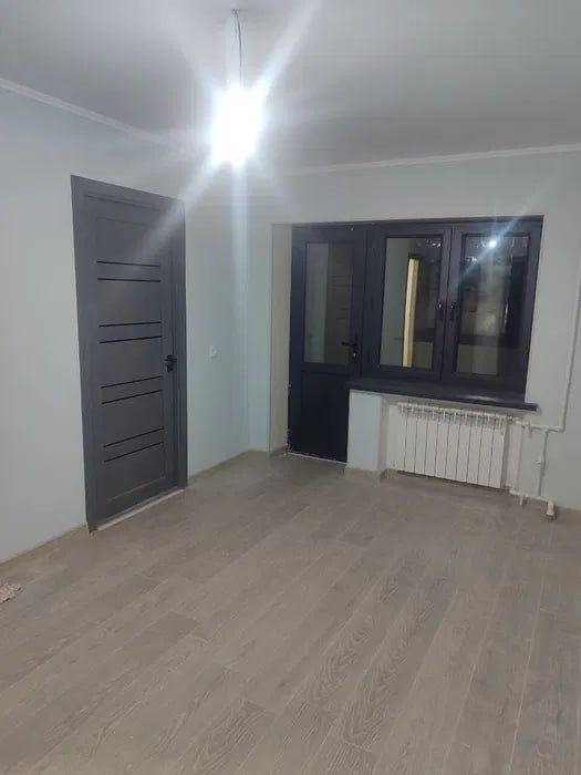 Продажа Чиланзар 23 квартал 2/2/5 Кирпичный дом, смежка, балкон 2*6