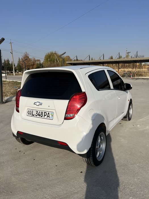 Срочно сотилади chevrolet spark 2010 2 позиция