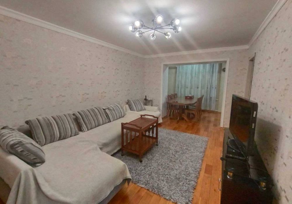 Продается 2 комнатная квартира Чиланзар 5. Балкон 2/6. Срочно