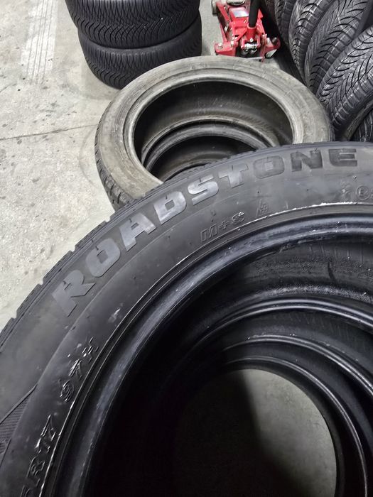 4x 225/55/17 M+S ROADSTONE Stare excelentă