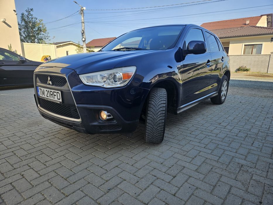 Mitsubishi asx 2011