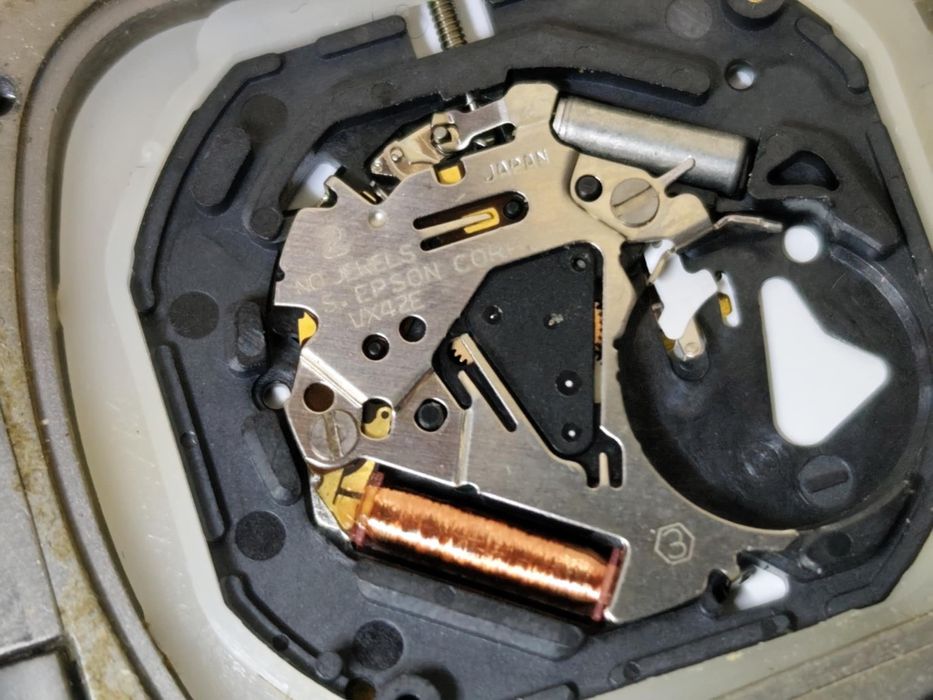 Кварцов часовник Animal 042 Titanium