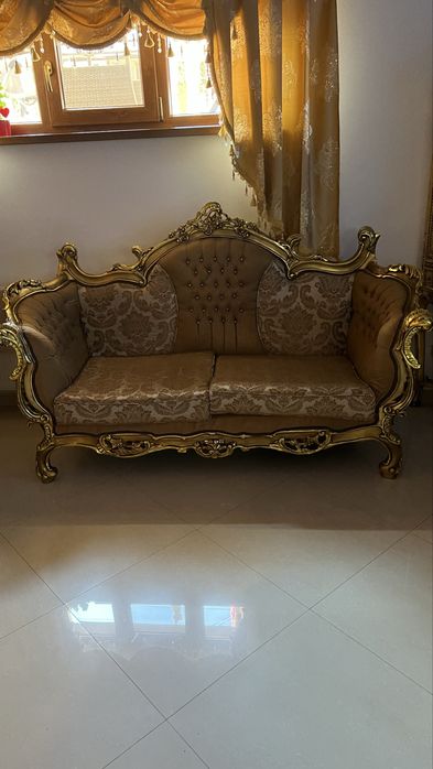 Canapea stil Baroc