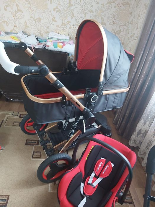 Фирменная Коляска новая